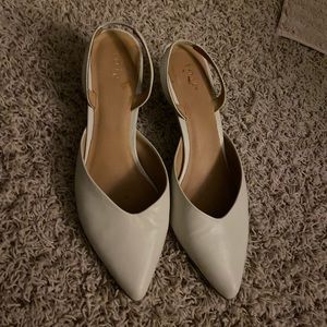 Kitten heel shoes